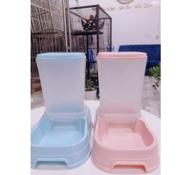 Bình thức ăn tự động