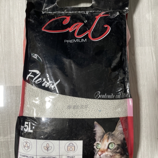 Cát vệ sinh cho mèo hương Hoa Bentonite Cat Litter Floral