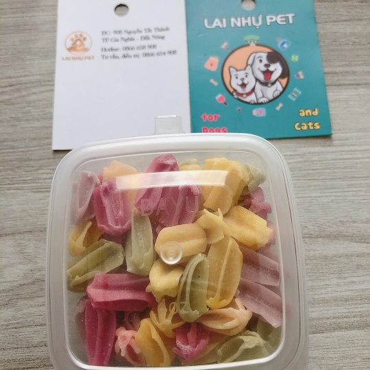 Thức ăn hamster nui khô 